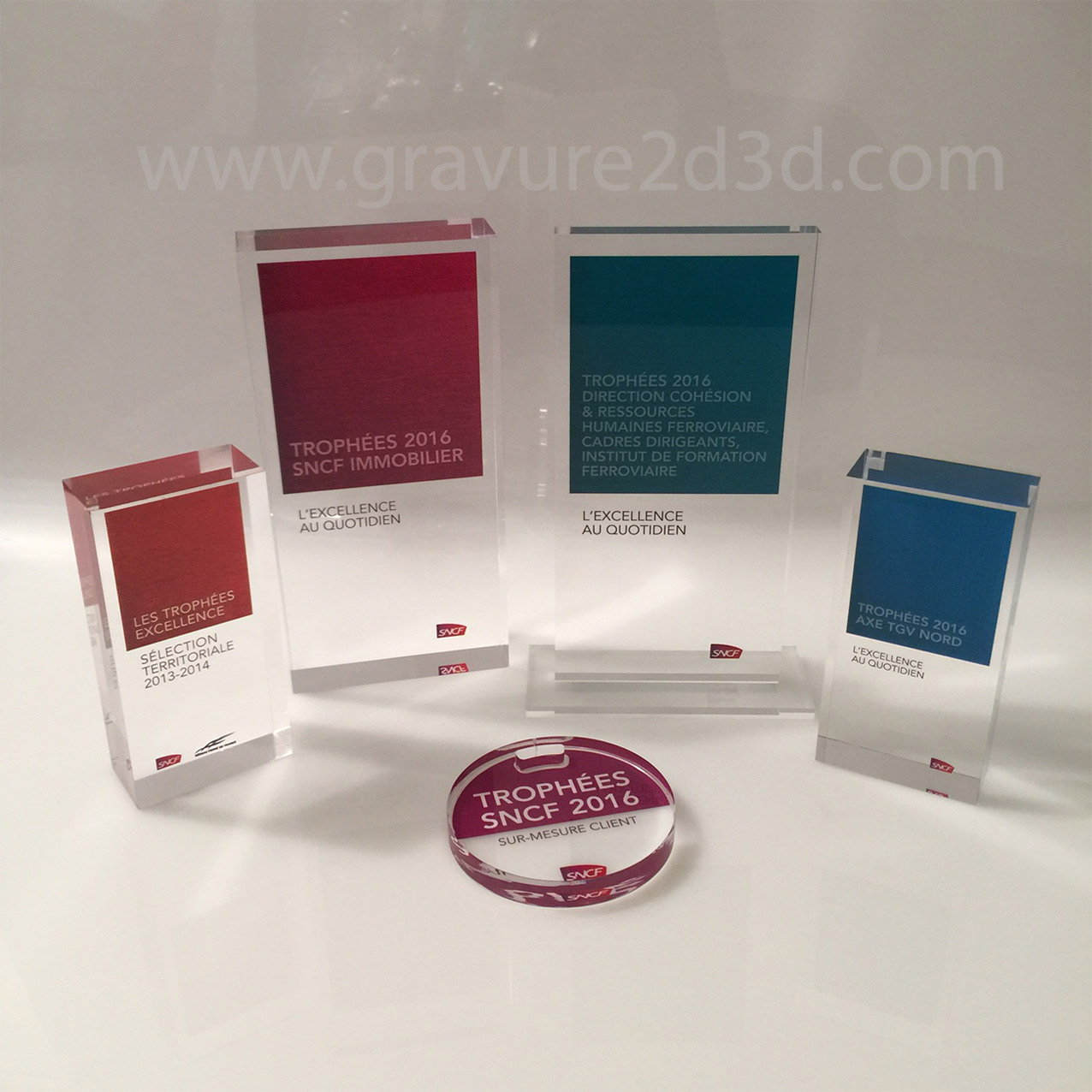 Trophées Personnalisés Sur Mesure – Cristal K9, Bois, Métal | Gravure Laser Pour Entreprises, Vins, événements