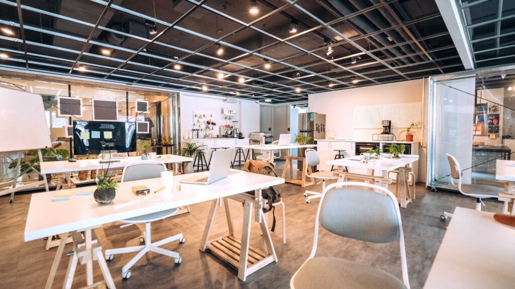 espace de bureau coworking 