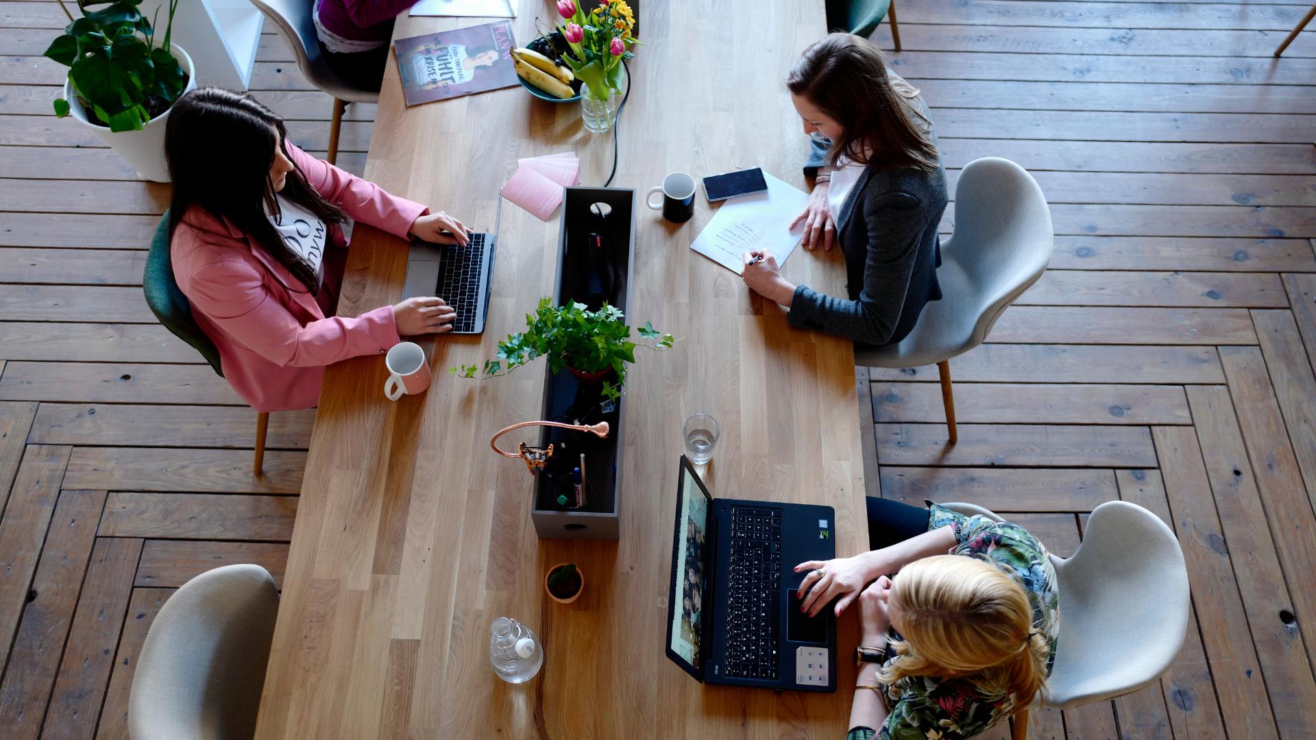 Les points forts et faibles des espaces de coworking pour entrepreneurs
