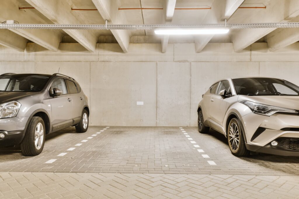 voiture arceau parking